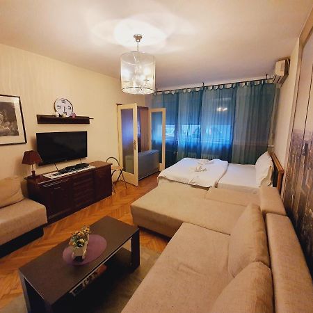 Central Park Studio Daire Belgrad Dış mekan fotoğraf
